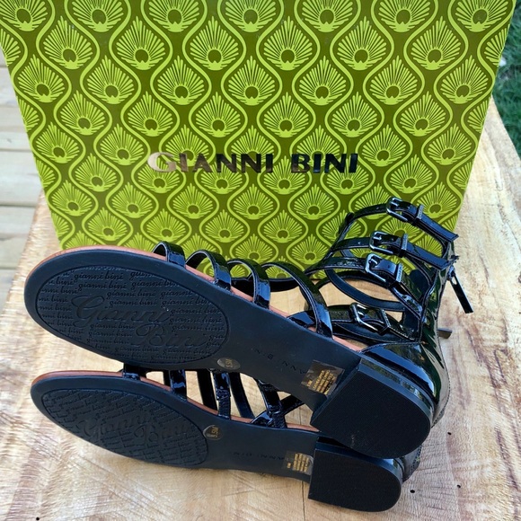 Gianni Bini Tate Gadiator Sandal Size 5.5 - Picture 3 of 3